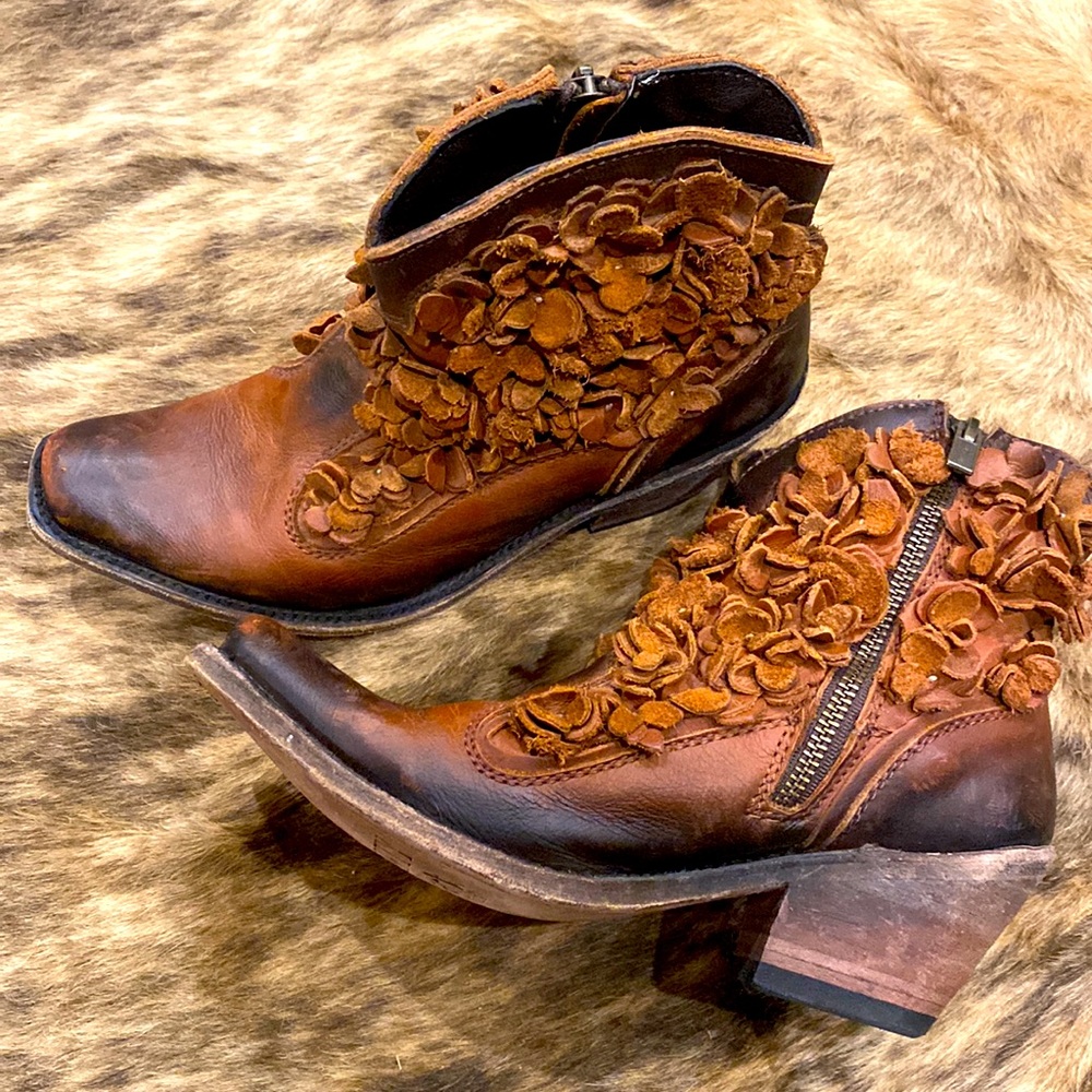 Liberty Black bootie